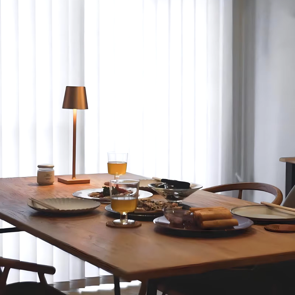 Fendry Tischlampe – Kaufe 1, Erhalte 1 GRATIS!