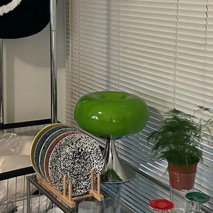 Aurelia Bauhaus Apfelglas Tischlampe | Kaufe eine, erhalte eine gratis!