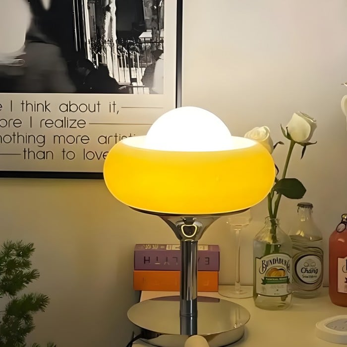 Laurent Bauhaus Egg Tart Tischlampe - Kaufen Sie eine, erhalten Sie eine kostenlos!