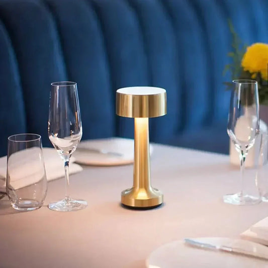 Dublin Tischlampe – Kaufe 1, Erhalte 1 GRATIS!