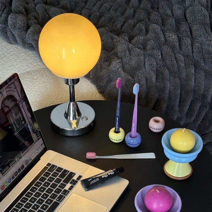 Vitale Bauhaus Candy Ball Glas Tischlampe - Kaufen Sie eine und erhalten Sie eine gratis!