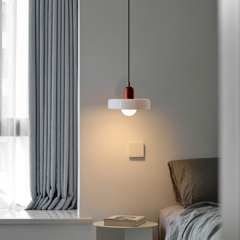 Bauhaus Deckenlampe – Kaufe 1, Erhalte 1 GRATIS!