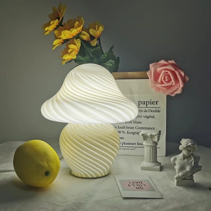 Clara LED Tischlampe Nachtlicht | Kaufen Sie eine, erhalten Sie eine gratis!